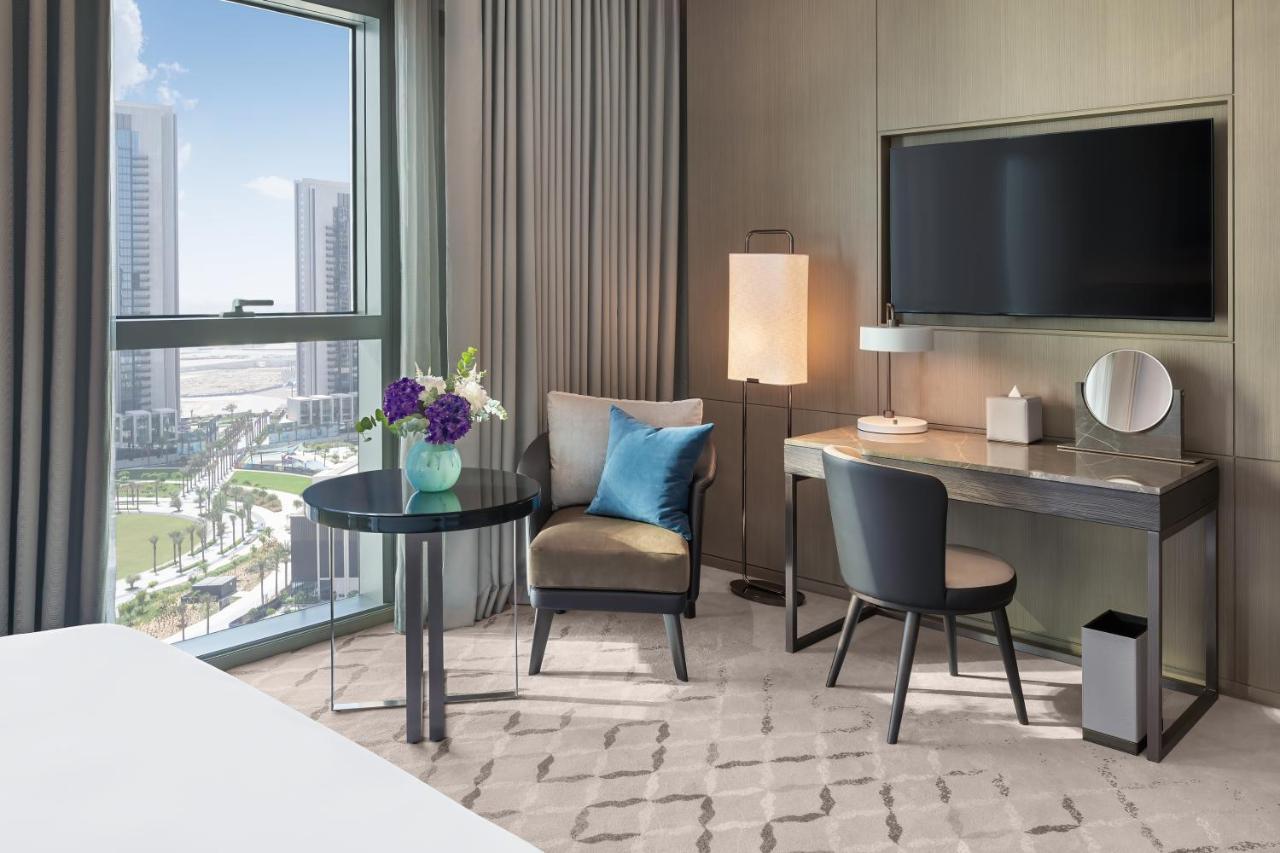 Hotel Address Creek Harbour Dubaj Zewnętrze zdjęcie A guest room at the Westin Dubai