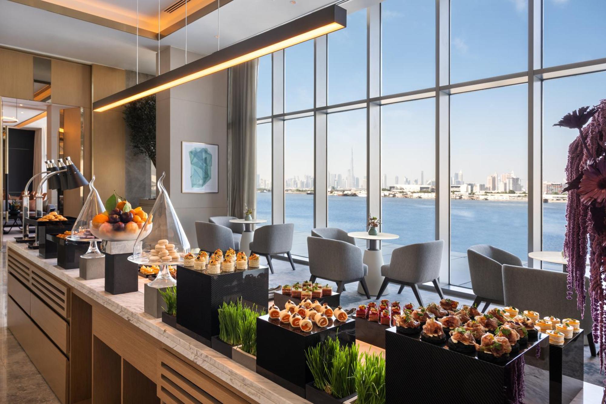 Hotel Address Creek Harbour Dubaj Zewnętrze zdjęcie The Lounge at the Jumeirah At Etihad Towers